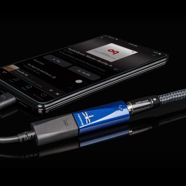 AudioQuest Dragonfly Cobalt USB DAC/Headphone Amplifier - Image 4